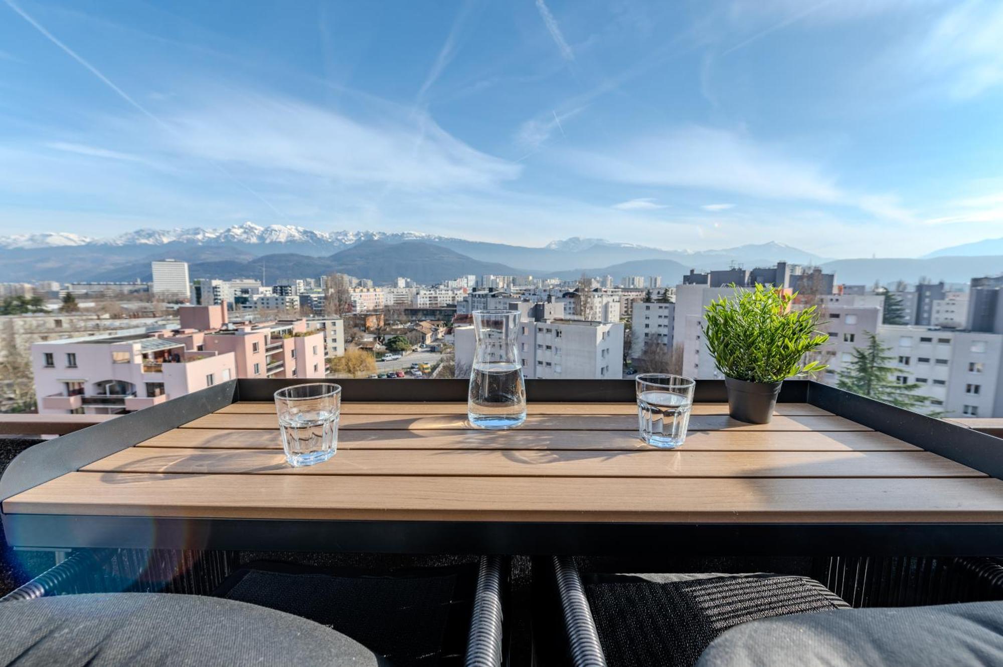 Vue Montagne Apartment *